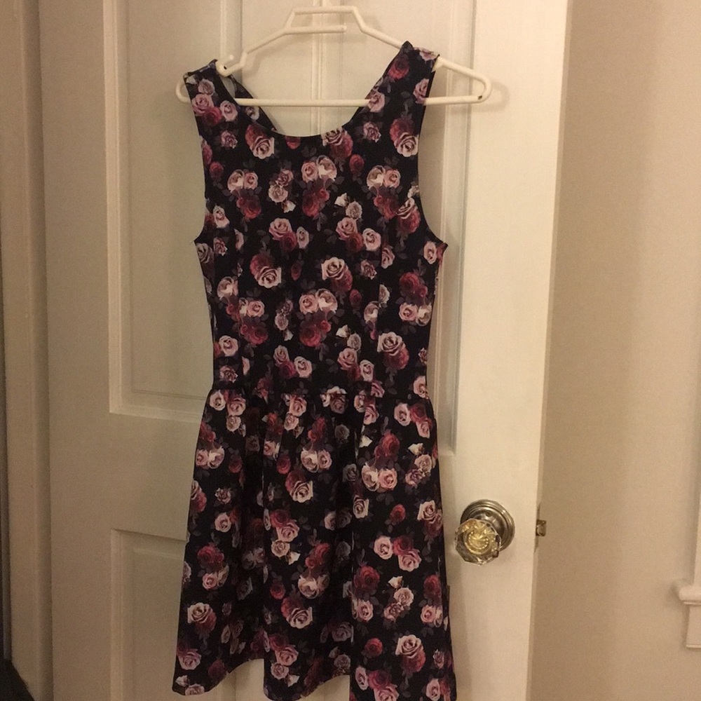 H & m dress rose print